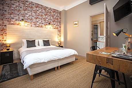 Standard Double Suite