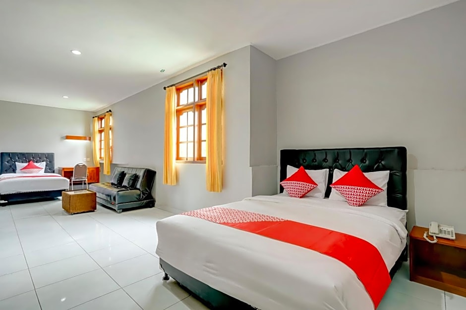 OYO 90089 Hotel Satria Syariah
