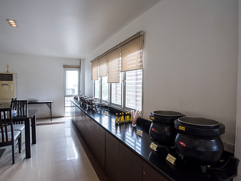 BS Premier Airport Hotel