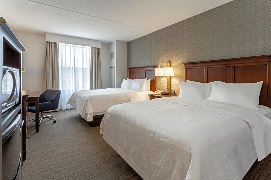 Hampton Inn & Suites Saratoga Springs Downtown