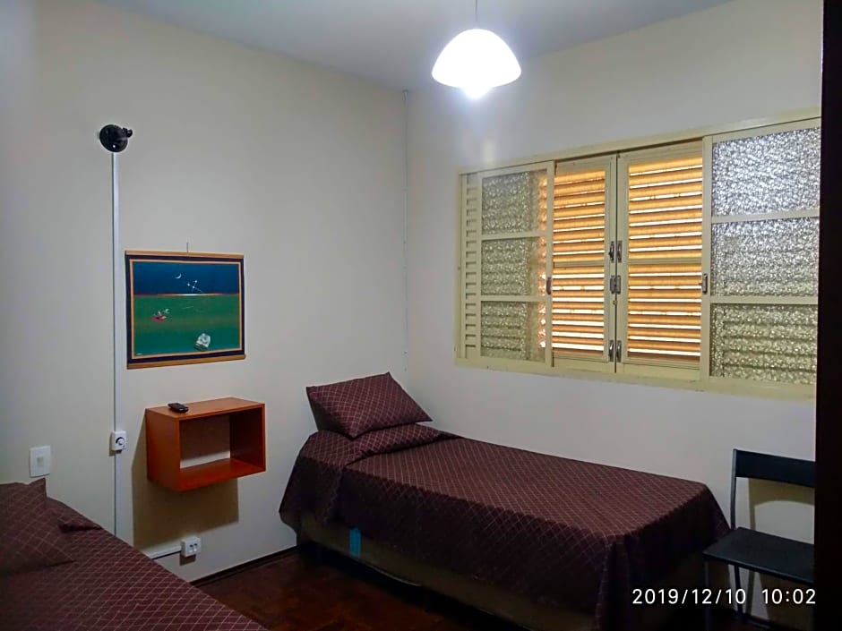 CASA 230 - Pousada & Hostel