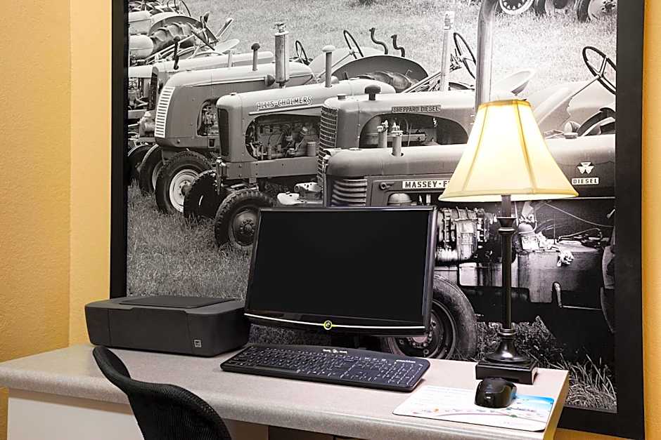 Super 8 by Wyndham Salem