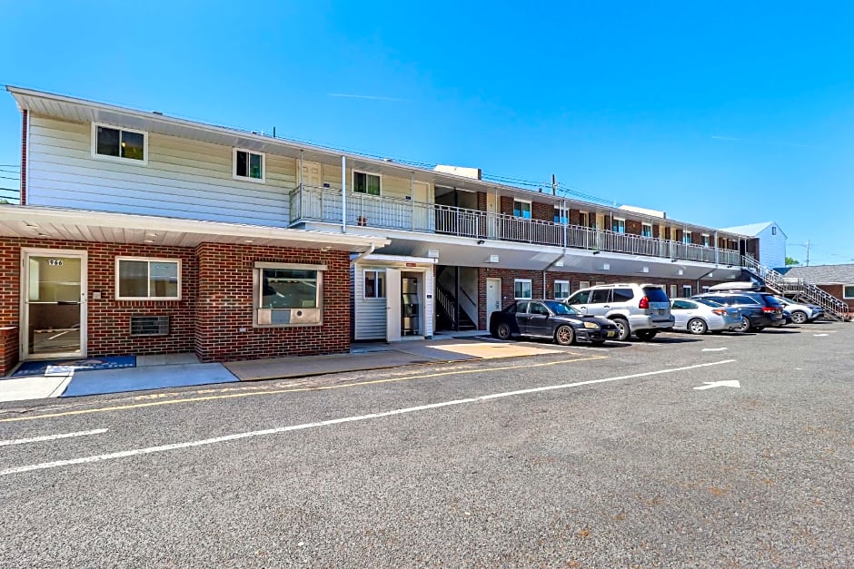 Americas Best Value Inn Avenel Woodbridge