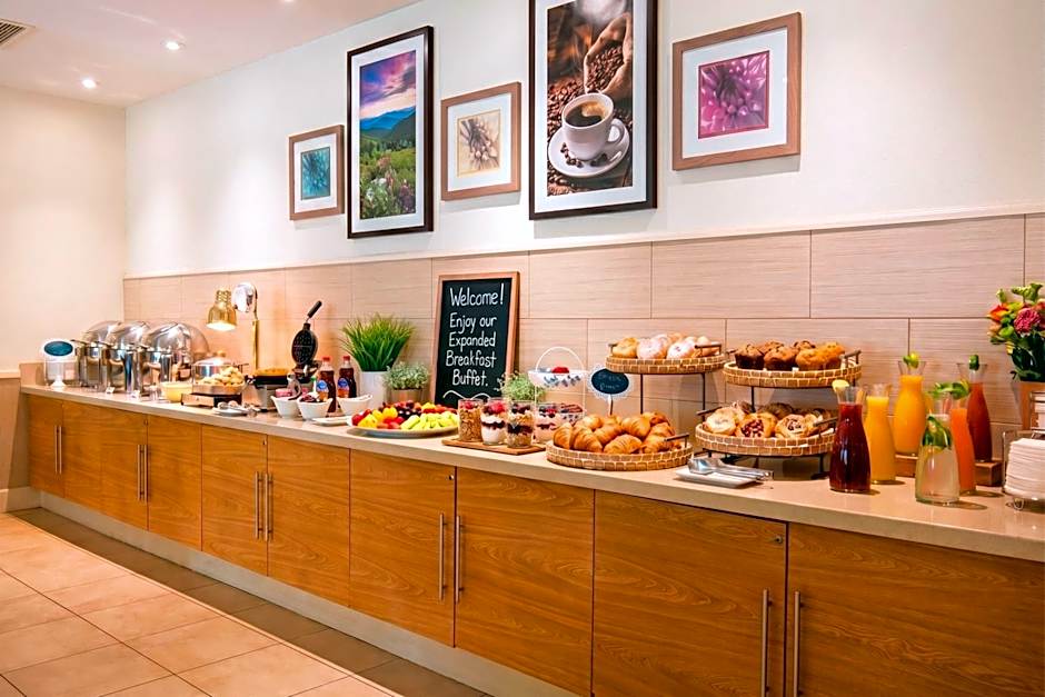 La Quinta Inn & Suites by Wyndham Danbury