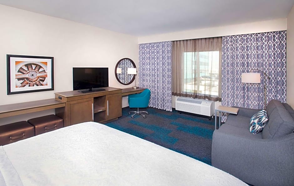 Hampton Inn By Hilton & Suites LAX El Segundo