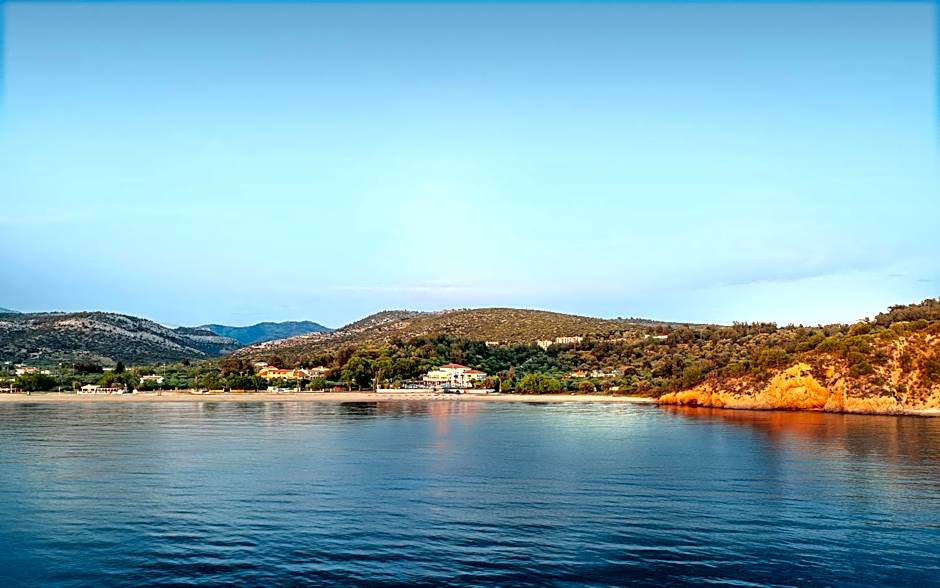 Kamari Beach Hotel