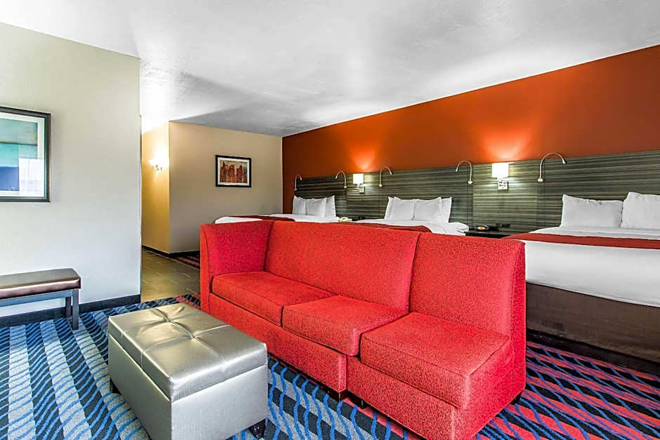 Comfort Suites Fairgrounds West