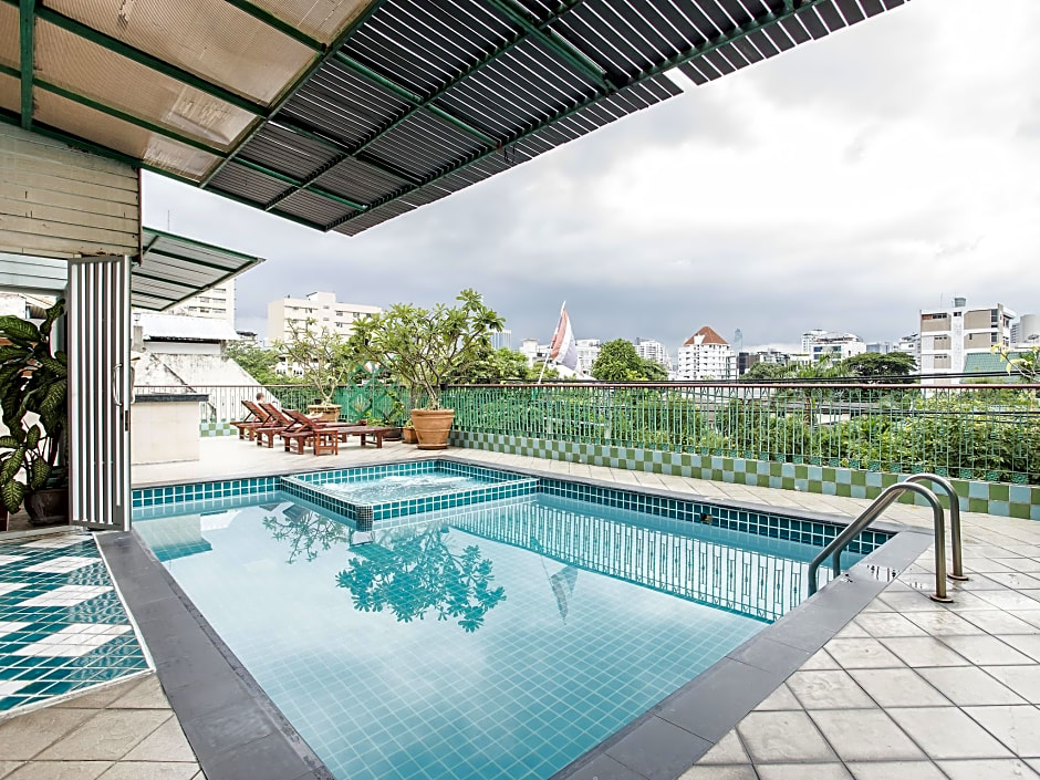 Royal Ivory Sukhumvit Nana by Compass Hospitality