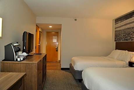 Double Room with Two Double Beds and Bath Tub - Mobility Accessible/Non-Smoking