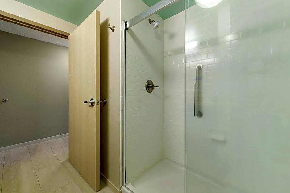Hampton Inn By Hilton & Suites Gulfport