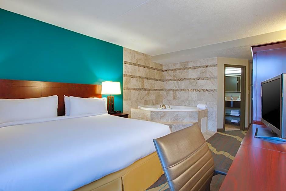 Holiday Inn Express Washington DC East- Andrews AFB By IHG