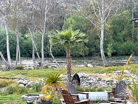 Sequoia River Front Cabins