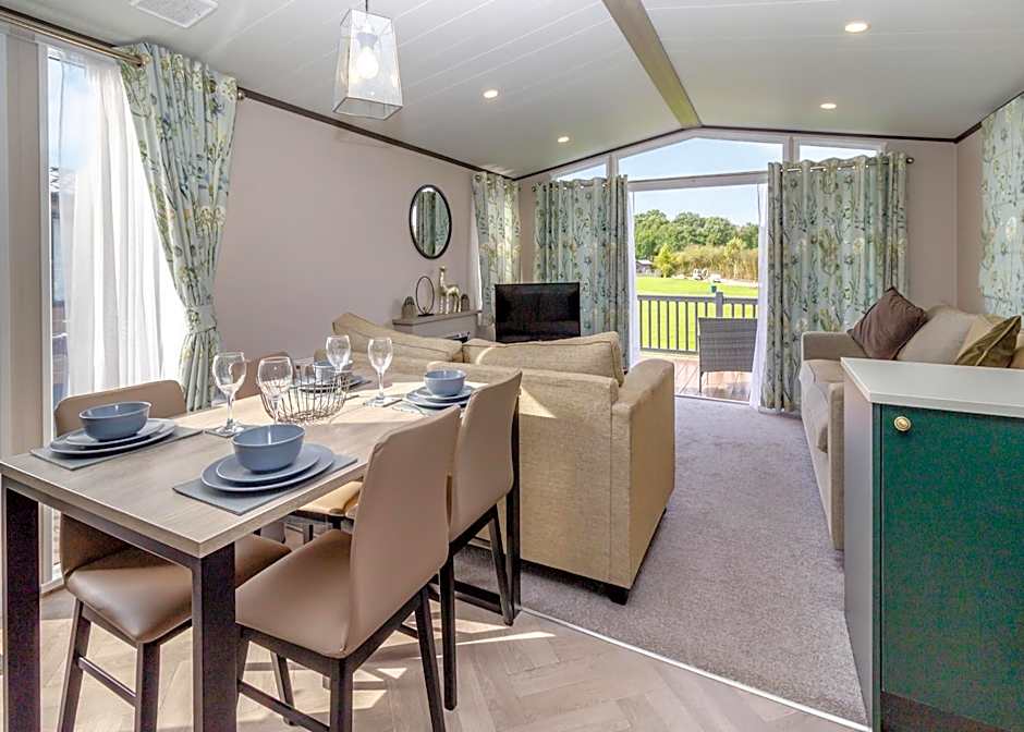 Ladera Retreat Lodges