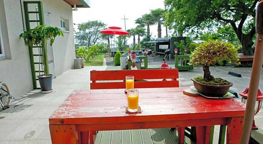 Jeju Bada Wi Olle Pension