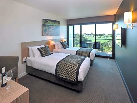 Superior Room 1 King Bed or 2 Single Beds Golf View and Balcony