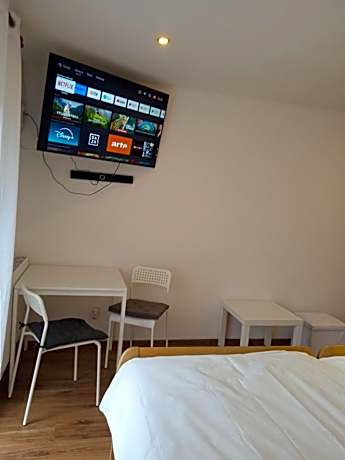 One-Bedroom Apartment with Terrace