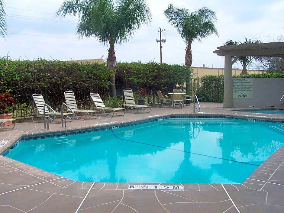 Holiday Inn Express Hotel & Suites Mission-McAllen Area