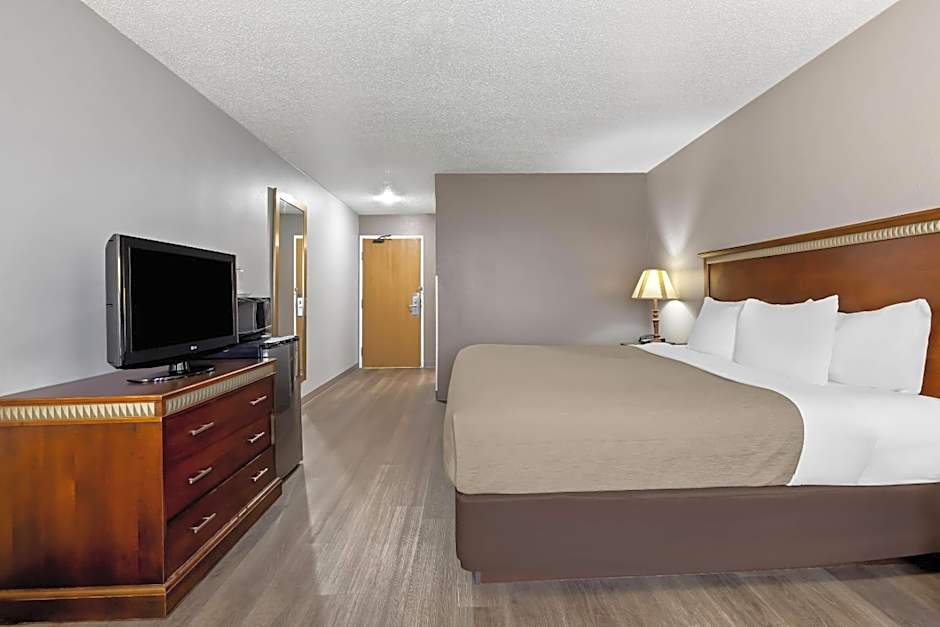 Quality Inn near Monument Health Rapid City Hospital