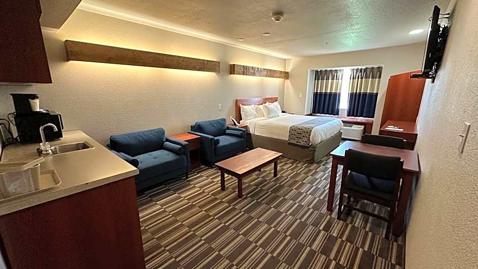 Microtel Inn & Suites By Wyndham Miami