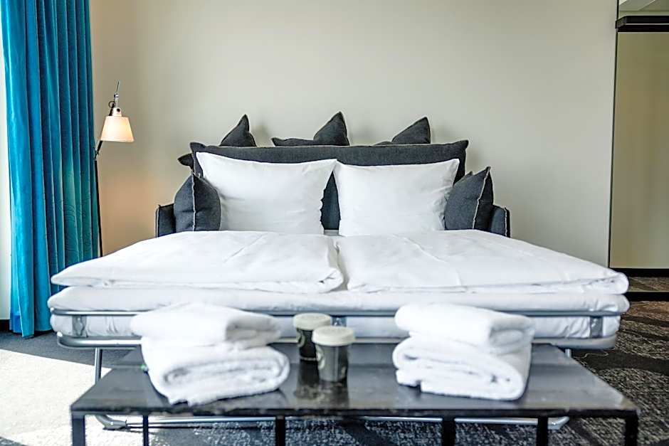 Motel One Frankfurt-Römer