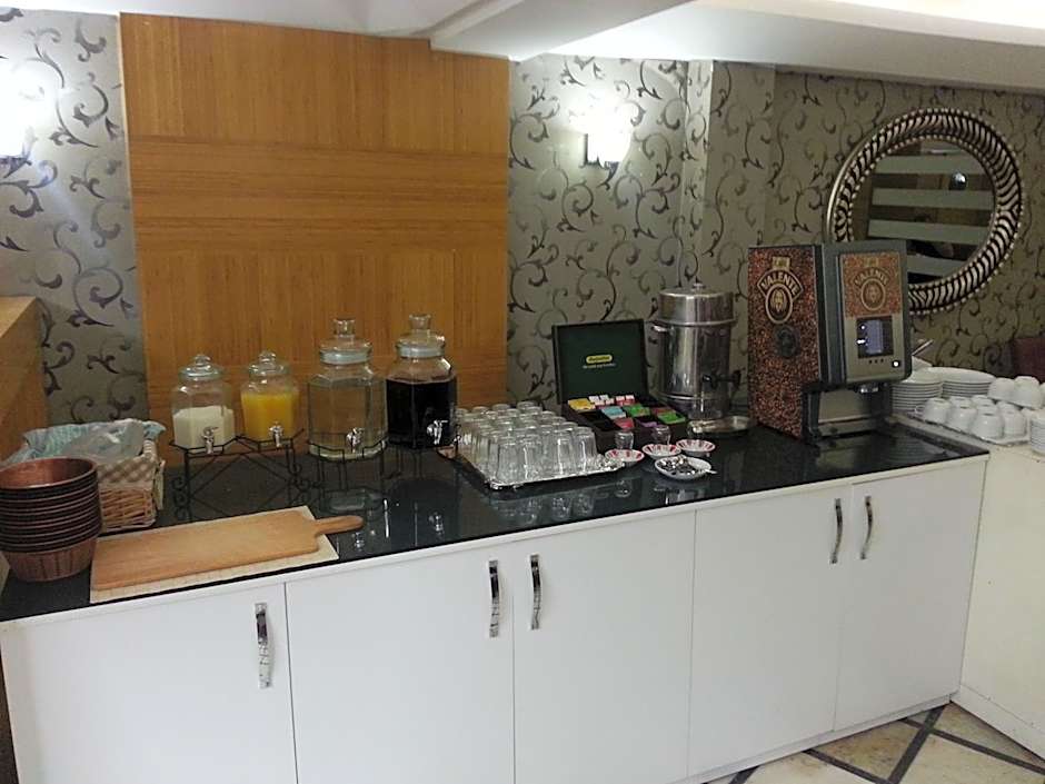 Grand Zeybek Hotel