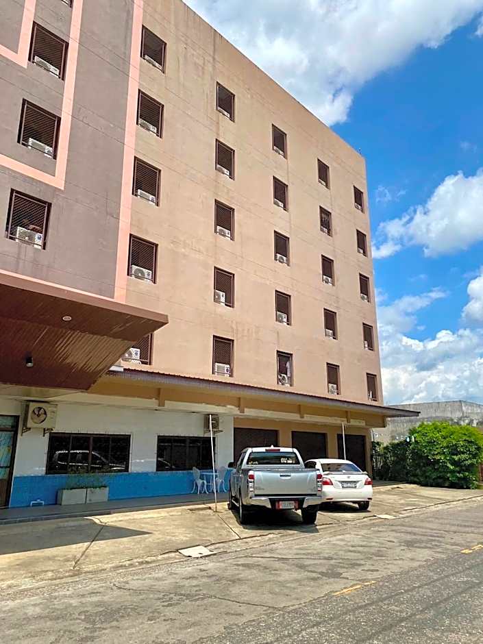 Centerpoint Hotel