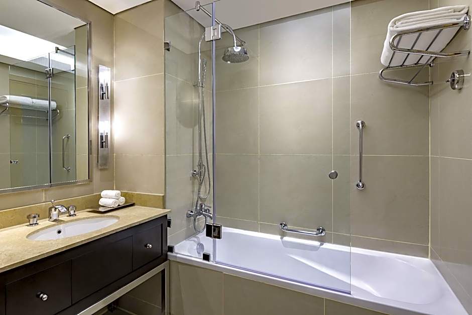 Qabila Westbay Hotel