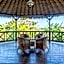 Breezy Point Villas
