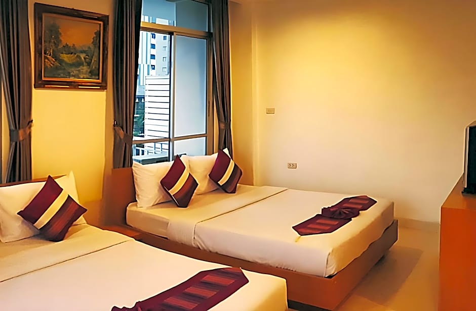 Sena House Paholyothin 30