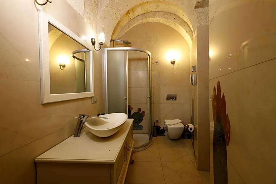 Anatelein Cave Hotel