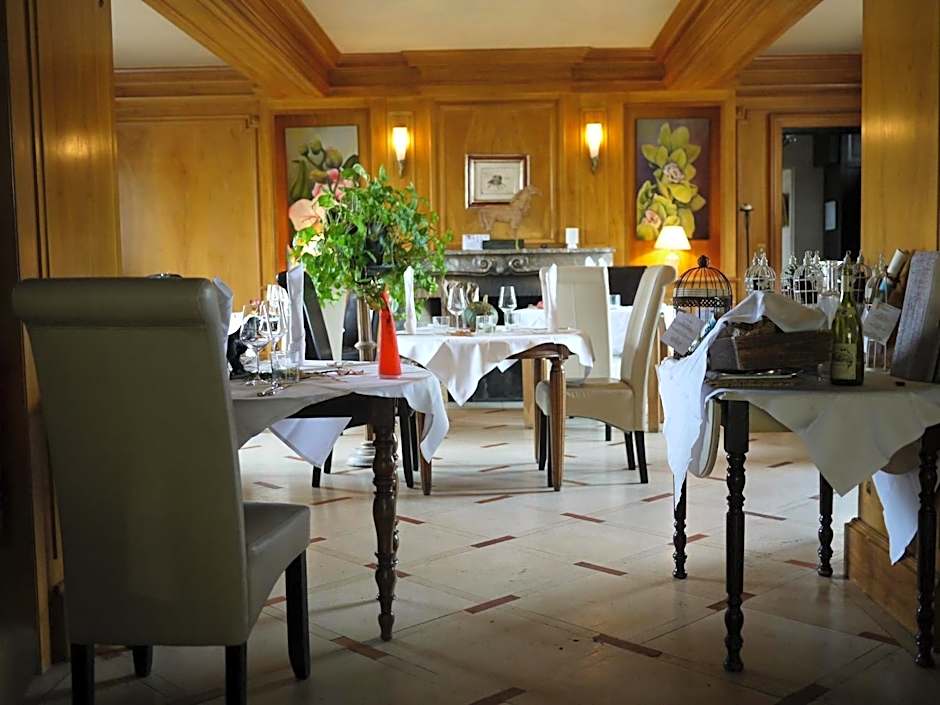 Logis Hotels Domaine du Chatelard