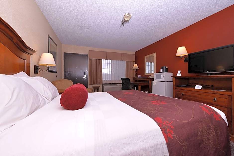 Best Western Plus Rama Inn