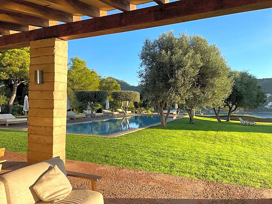 Can Simoneta - Adults Only