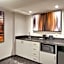 Courtyard by Marriott Charlotte Airport LoSo