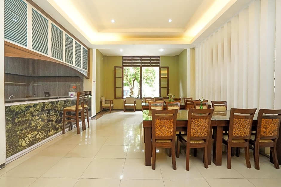 Putri Utari Guest House