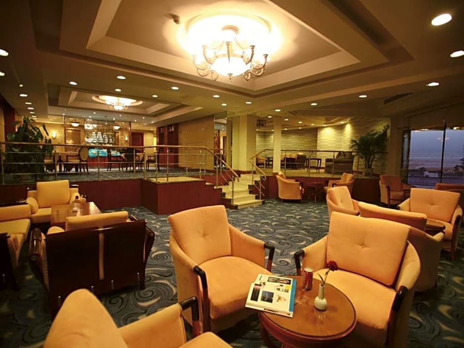 Qingdao Huiquan Dynasty Hotel