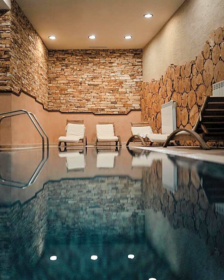 Royal Park Hotel & Apartments