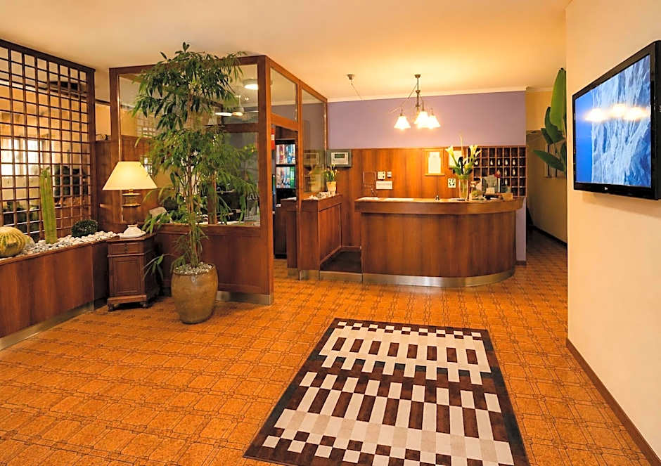 Residence Hotel Maxi