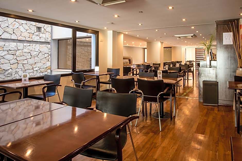 Ayres De Salta Hotel