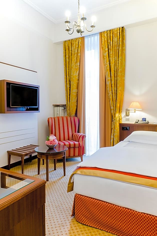 Excelsior Hotel Ernst