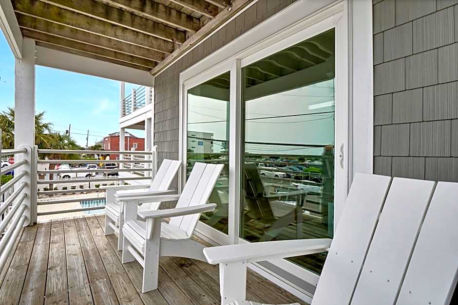 Sandpeddler Inn and Suites