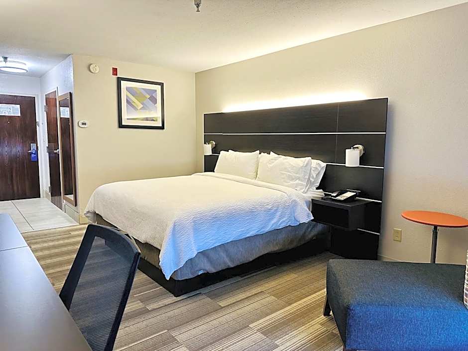 Holiday Inn Express Hotel & Suites Chattanooga Hixson By IHG