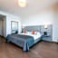 Lake Geneva Hotel