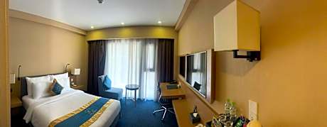 Deluxe Double Room with Window