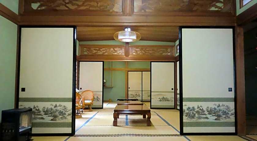 Oshuku Onsen Minshuku Sakaeya