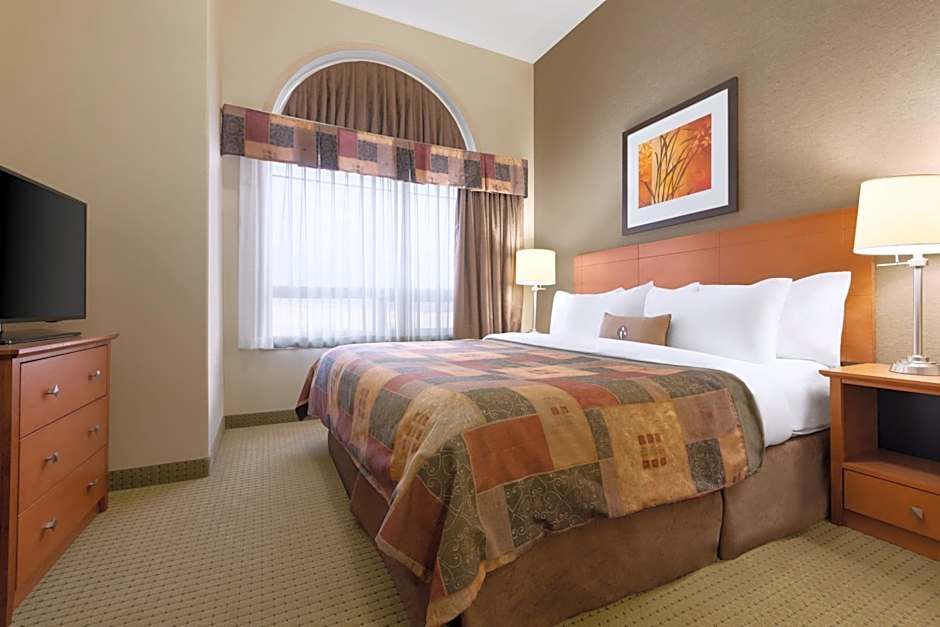 Ramada by Wyndham Drayton Valley