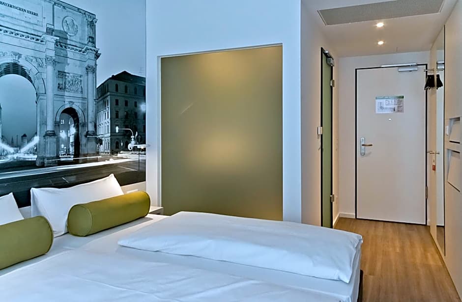 Super 8 Munich City West