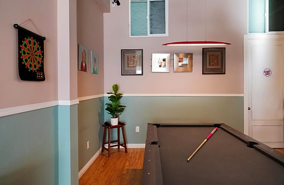 Melrose Hostel