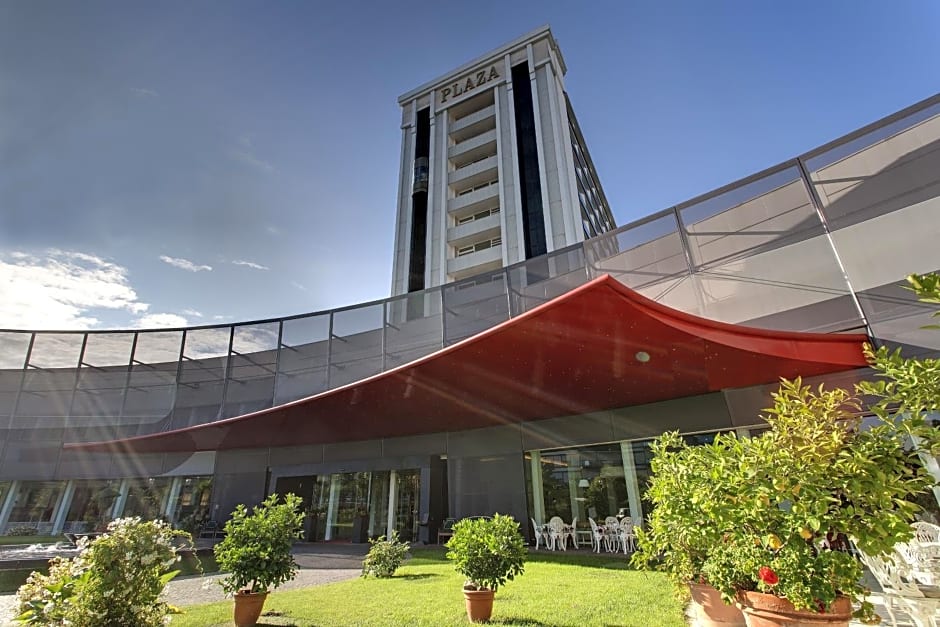 Panoramic Hotel Plaza