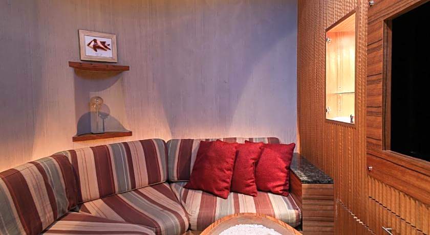 THE skM TOKYO  HOTEL & DINING